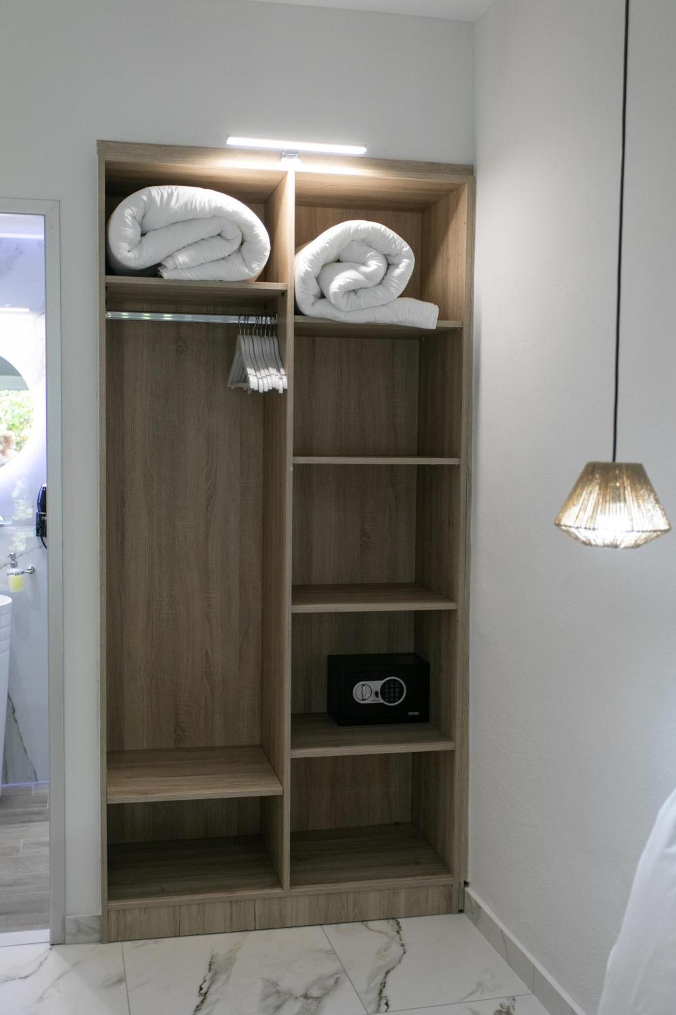 Ella Apartments Парга Екстериор снимка